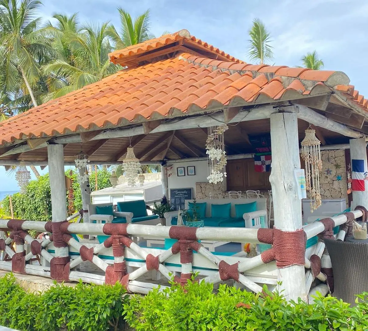 D' Franchesis Hostal Juan Dolio Pensión